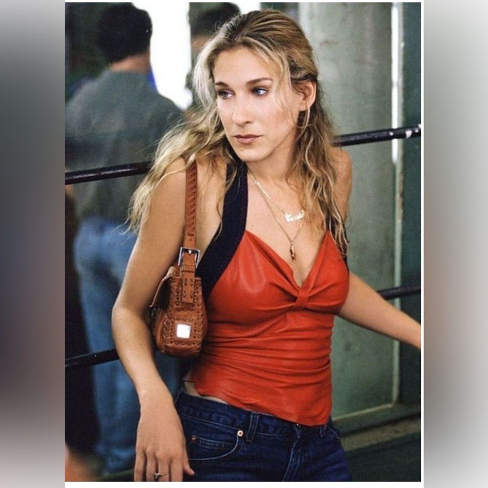 Inspiration for Y2K styles! See at my live show. - Picture 4 of 11